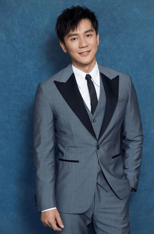 李晨，才华横溢的演员，超越影视界璀璨之星