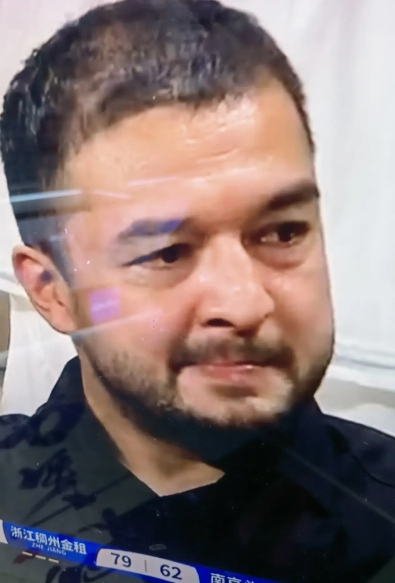 西热力江下课我想说点看法：1、同曦这支曾今的鱼腩球队能有今天西热重用青春风暴功不