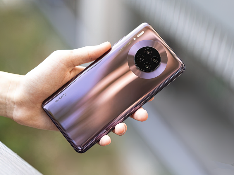从华为Mate30到Mate70这五代产品的外观，看看哪个才是你心中的颜值担当！