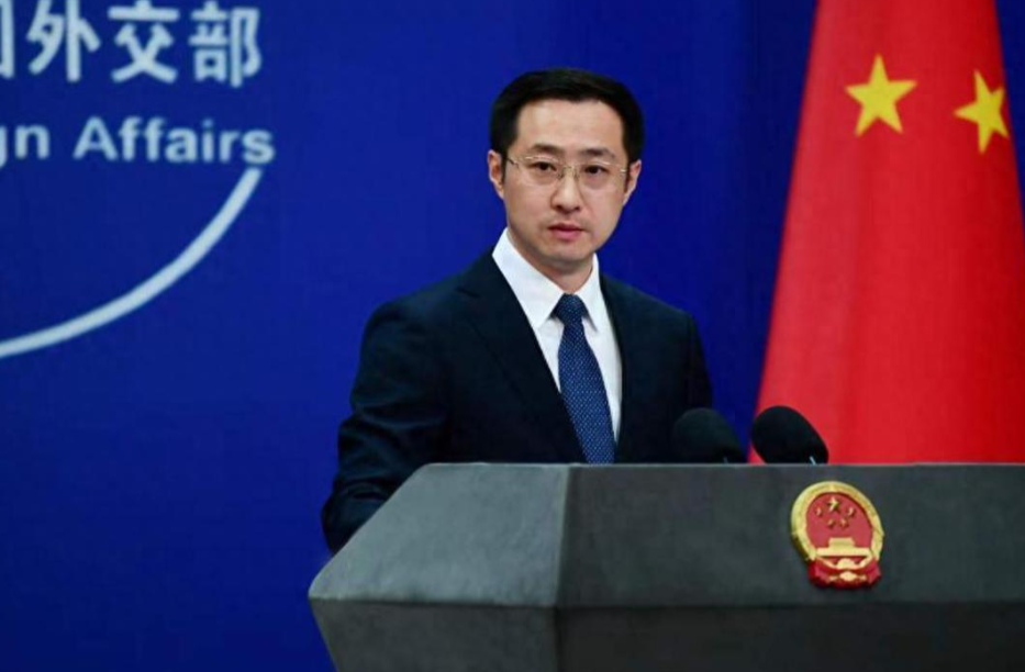 特朗普拿中国开刀，将对华全面加税，不到24小时，中方送出一句话
 
特朗普再次挥