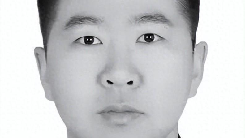 37岁军魂陨落沙场 边关冷月泣英雄 忠诚卫士长眠何处