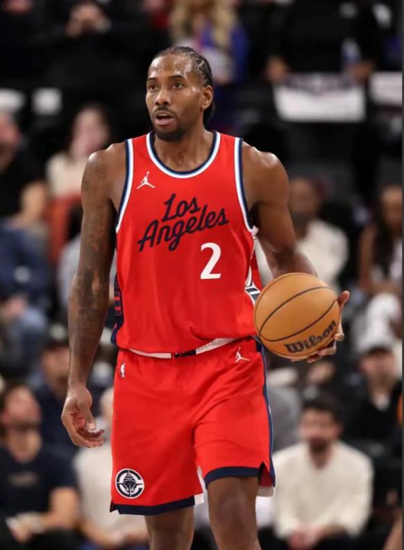 1月11日上午，洛杉矶快船队突然传来2个好消息和1个坏消息

1，NBA2K公布