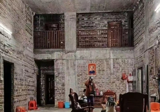 广西农村，为啥舍得建楼却不舍得装修？