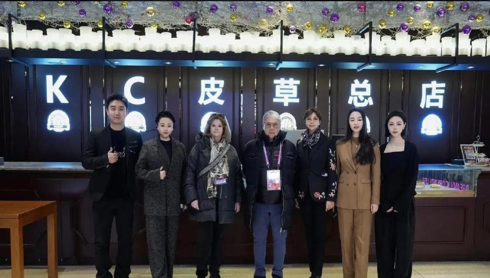 看完霍震霆，才知道什么叫豪门公公！

零下20度，霍震霆东北扫货，儿媳要什么直接