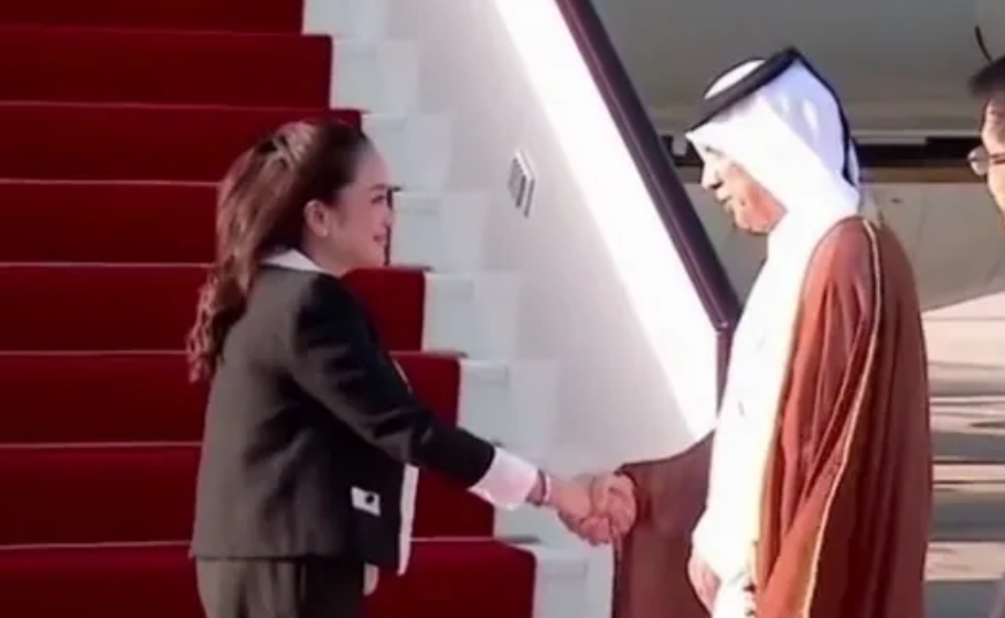 泰国美女总理访问卡塔尔五个没想到
第一，没想到泰国总理佩通坦新当选后第一次出访选