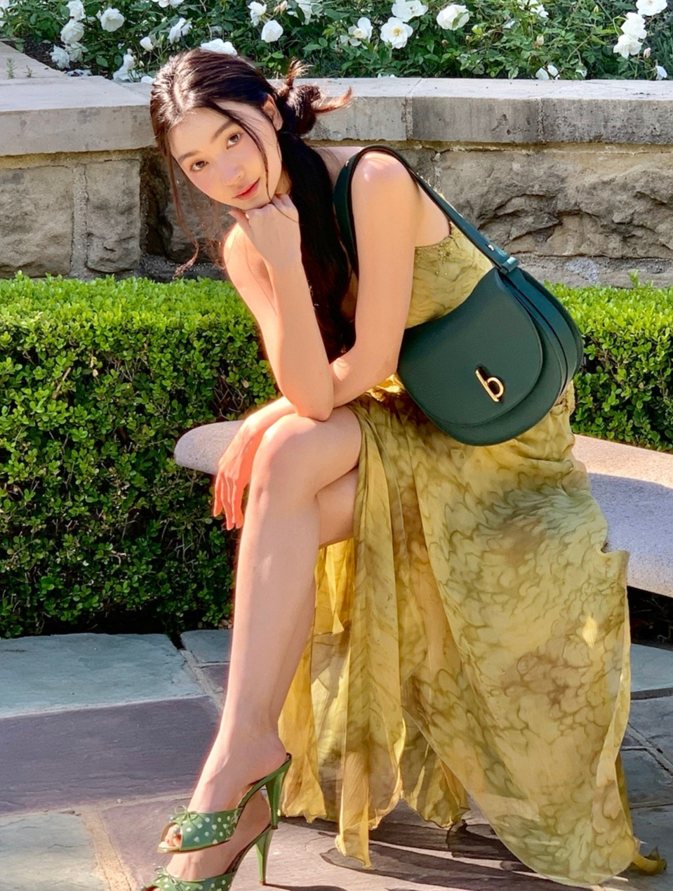 氛围感美女养成指南 易梦玲