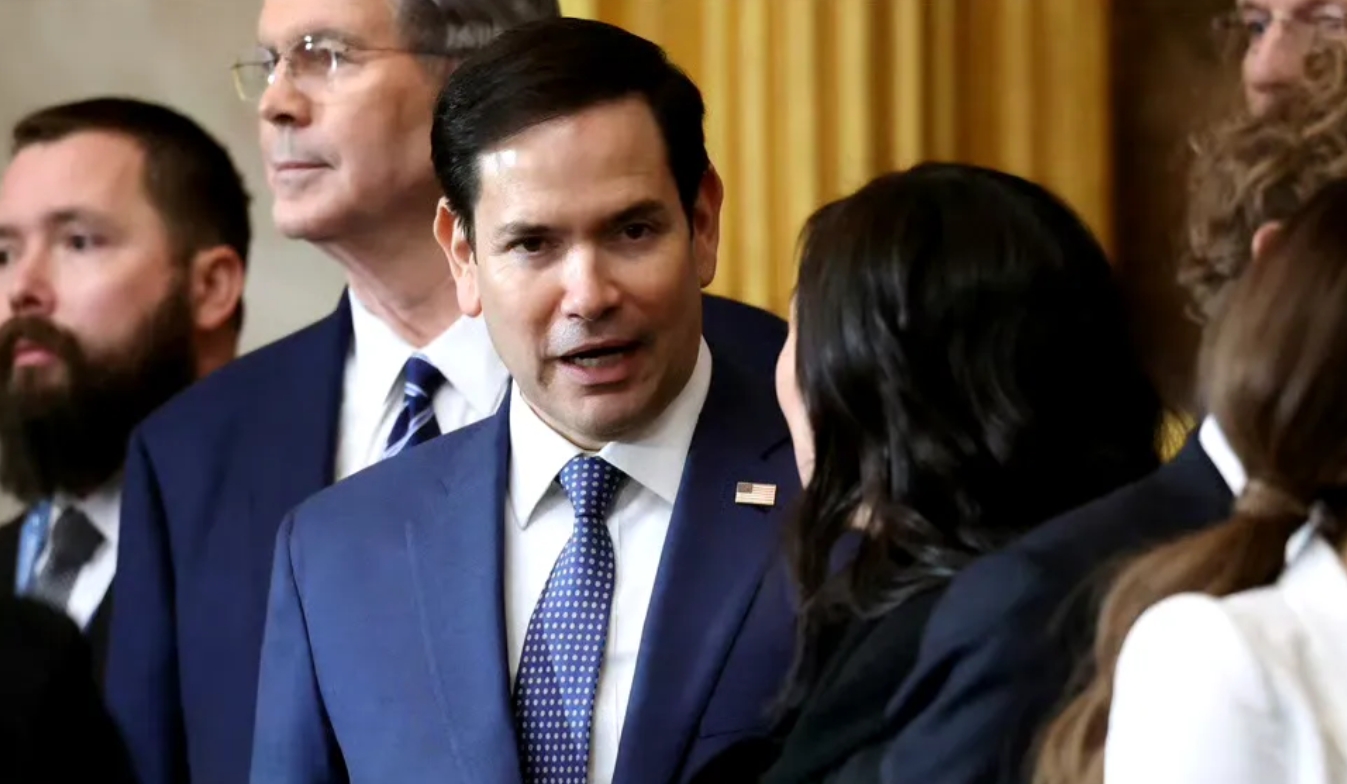 美国人终于说真话了！
刚刚被任命的美国国务卿卢比奥表示，目前还无法为解决俄乌冲突