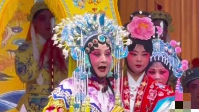 安万秦腔团西安巡演火了，第一却被迫中断，地域因素作崇？