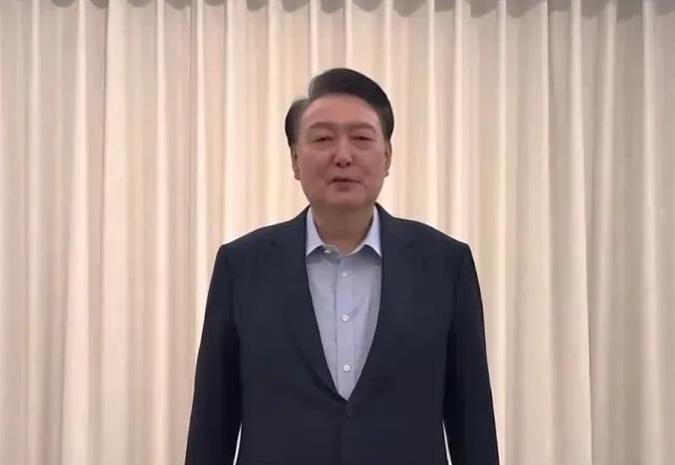 川普上台后为什么要对盟国下手？
川普上台后，一改拜登政府的政策，不仅仅对中国下手