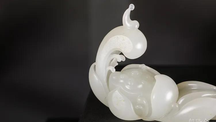 一块叫和田玉的石头，价值100万，它凭什么？