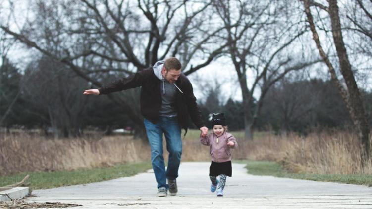 残忍的遗传规律：父母患上这6种癌，下一代可能会“复制”