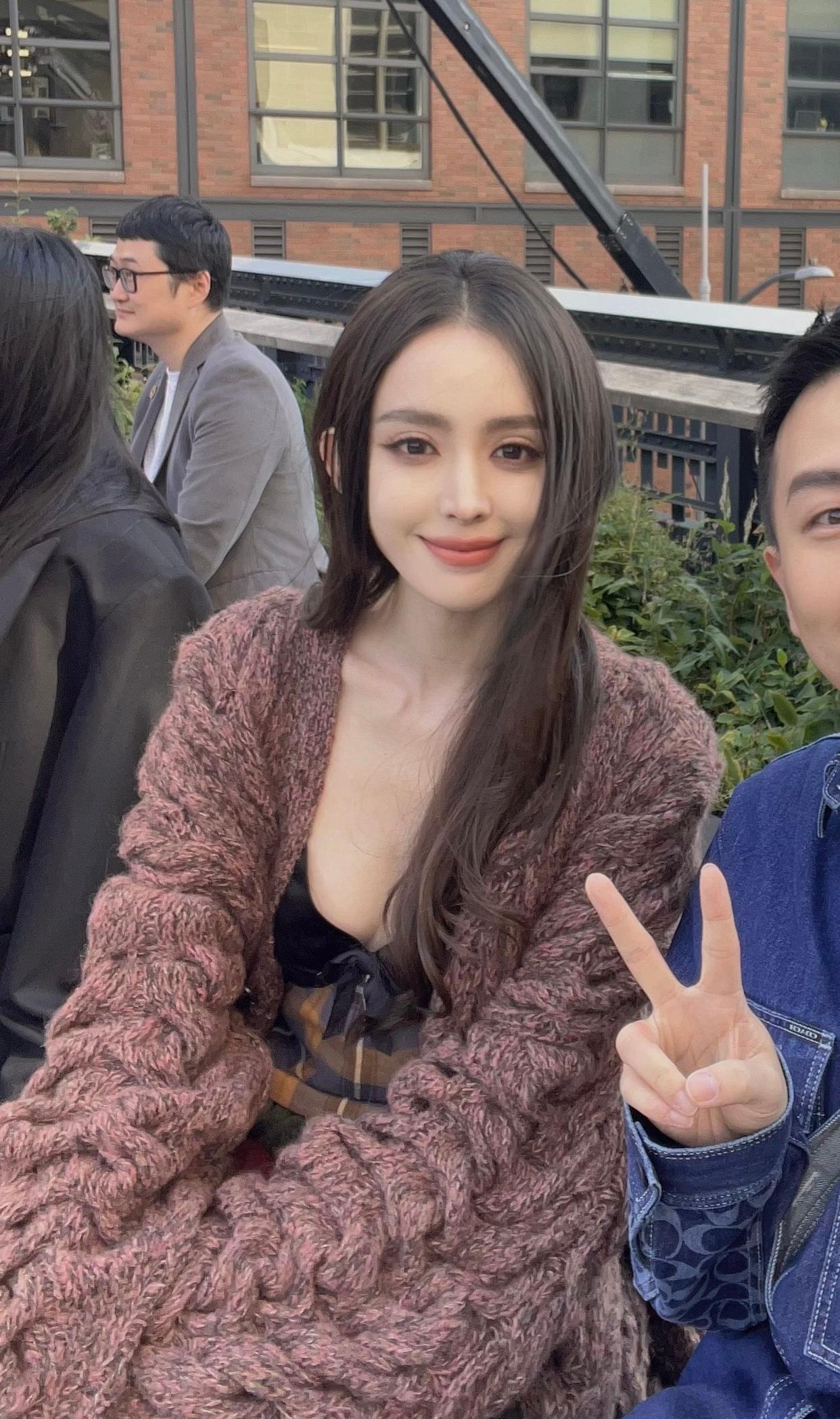 古力娜扎的照片太美了，简直让人眼前一亮