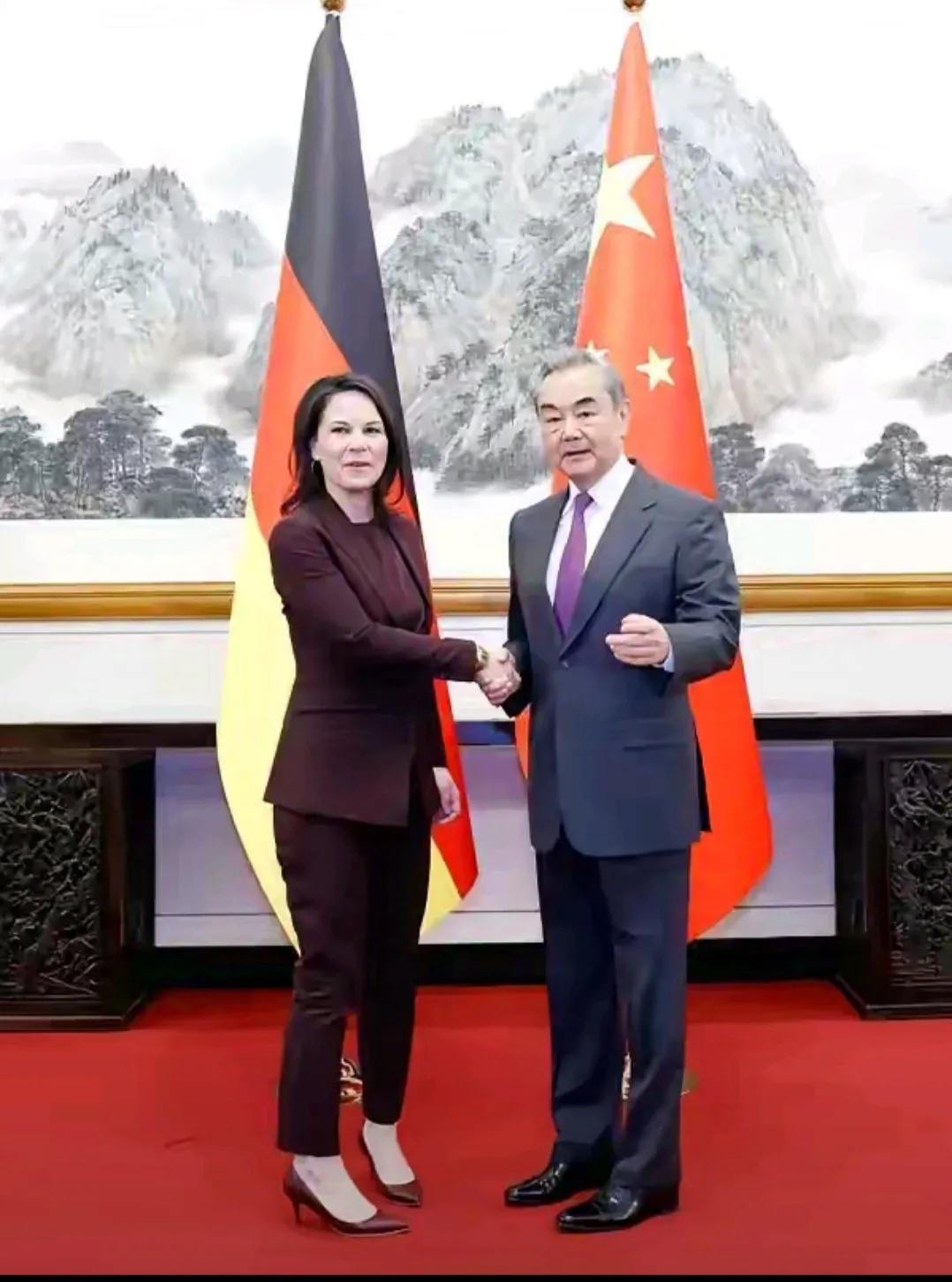 德国根本就没有政治智慧可言！