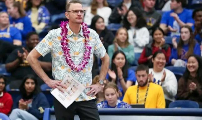 中国女排可能又将失去一位顶级名帅！自从巴黎奥运后，蔡斌再也没有在公众场合出现，包