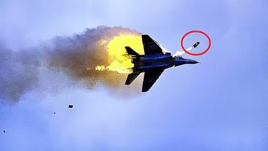 美军自损一亿美元！F-18战机误击事件背后的致命失误