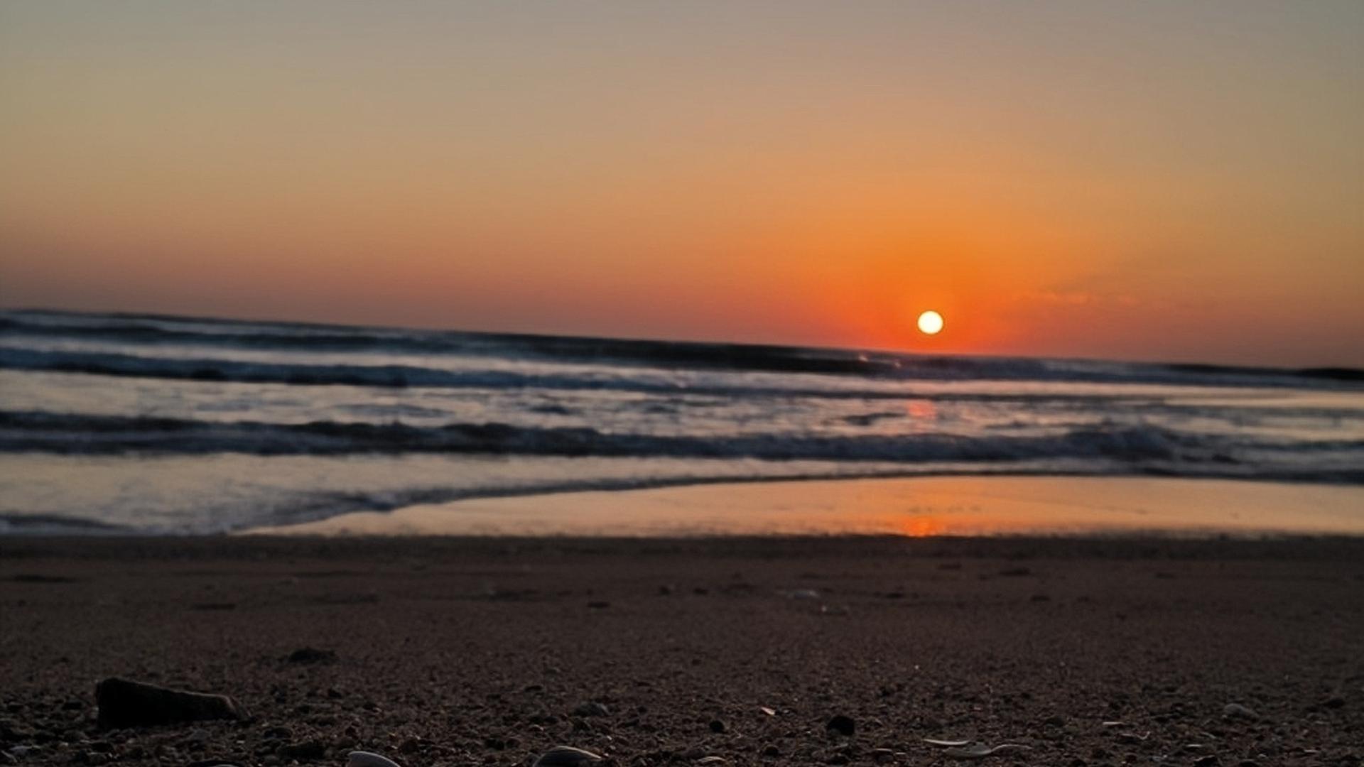 恭喜四大星座，2025年迎好运，一帆风顺，步步登高，事事顺心，家财旺盛