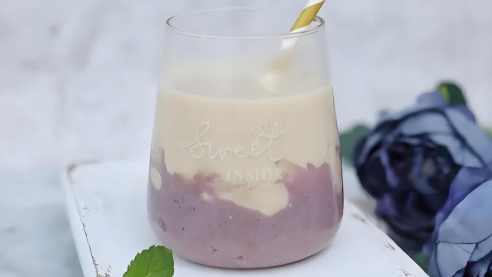 厨房小白也能做！超级简单的芋泥牛奶，奶香浓郁，香滑诱人！