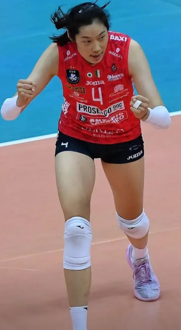 明年世锦赛女排这个阵容有望夺牌

二传：姚迪，替补：张籽萱
主攻：朱婷，李盈莹，