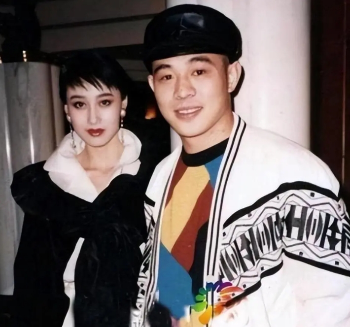 他抛弃发妻，为利智背债8000万