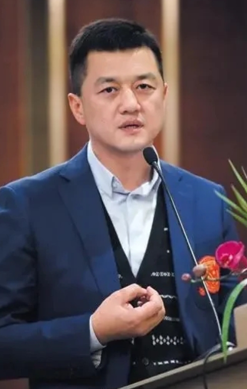 王菲李亚鹏：爱中成长，尊重为基
