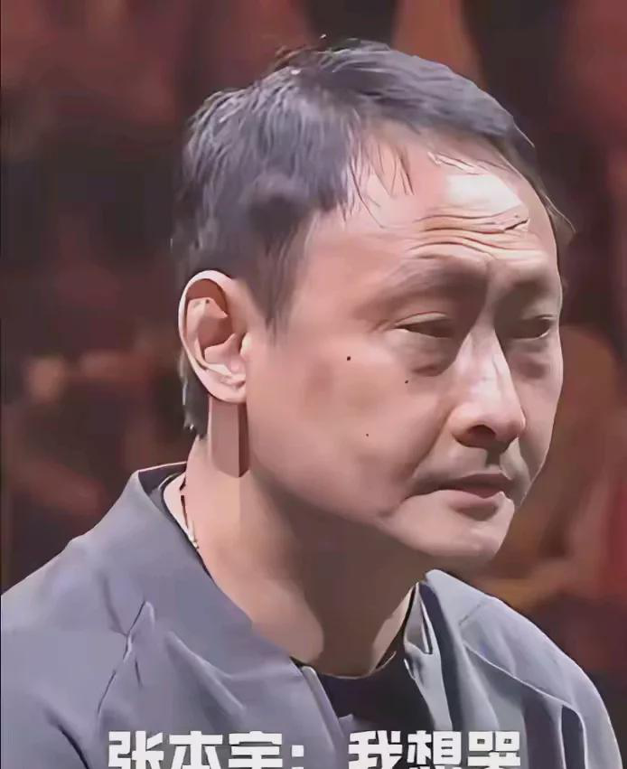  
 
新加坡大满贯赛场上张本家族的表现引发热议。赛前放话挺狠，又是要夺冠又是要