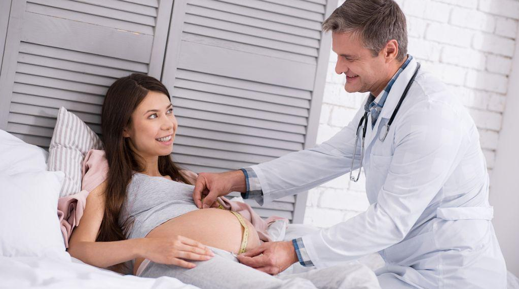 孕妈在怀孕后，会发现腋窝渐渐变黑是怎么回事儿呢？