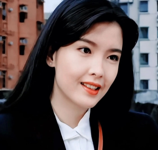 周慧敏：“玉女掌门人”的传奇女星