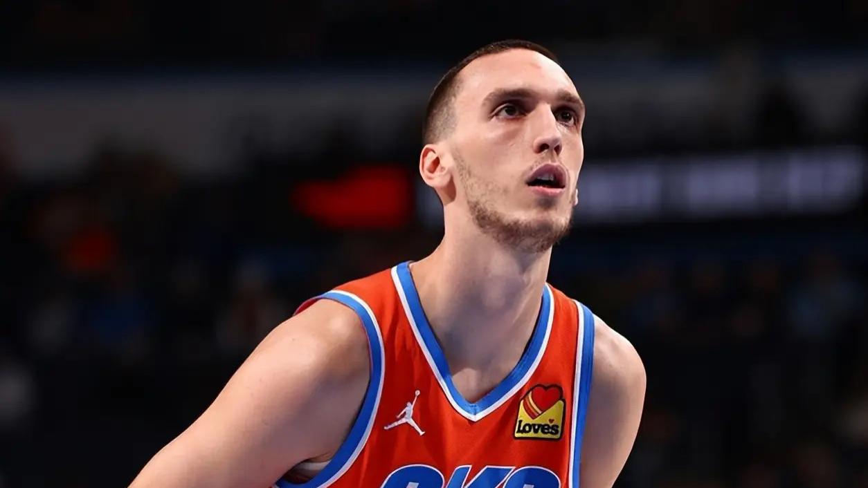 1年557万美金，仅打60分钟！普总难得看走眼，甩卖17个首轮可冲冠