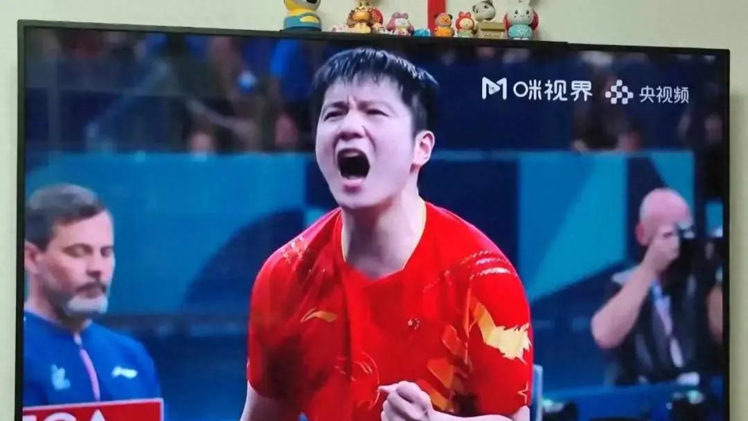樊振东拿下奥运乒乓球单打冠军，达成超级全满贯，会急流勇退吗？