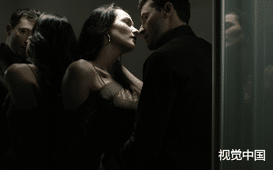 我走了狗屎运，买彩票中了大奖，却发现妻子早有女儿， 更炸裂的是孩子的爸爸竟然是我的“老丈人”。