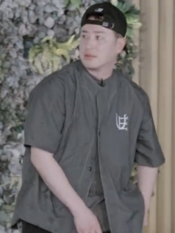 潘玮柏一次打包20多只鸭
