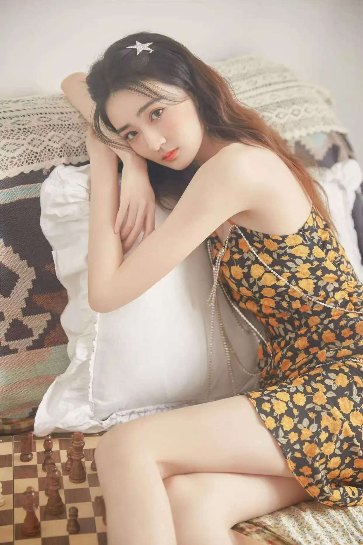 1000万跟她只让你二选一，你会怎么选？