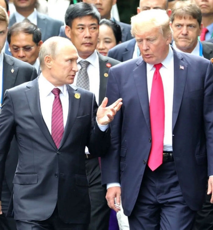 特朗普对俄乌冲突发出通牒，泽连斯基邀请美军陈兵20万布防！

根据媒体报道，上台