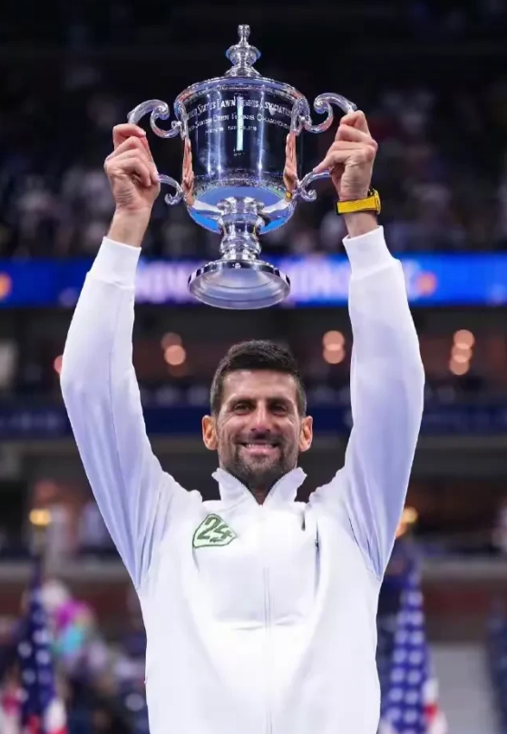 德约科维奇职业生涯奖金一览：

2007年，5个冠军，奖金331.3700万美元