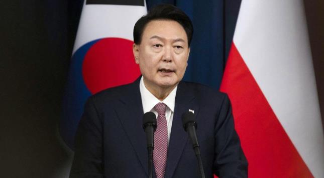 韩国总统弹劾案结果终于出来了！尹锡悦再次虎口脱险，表决案未获通过！
就在刚刚，韩