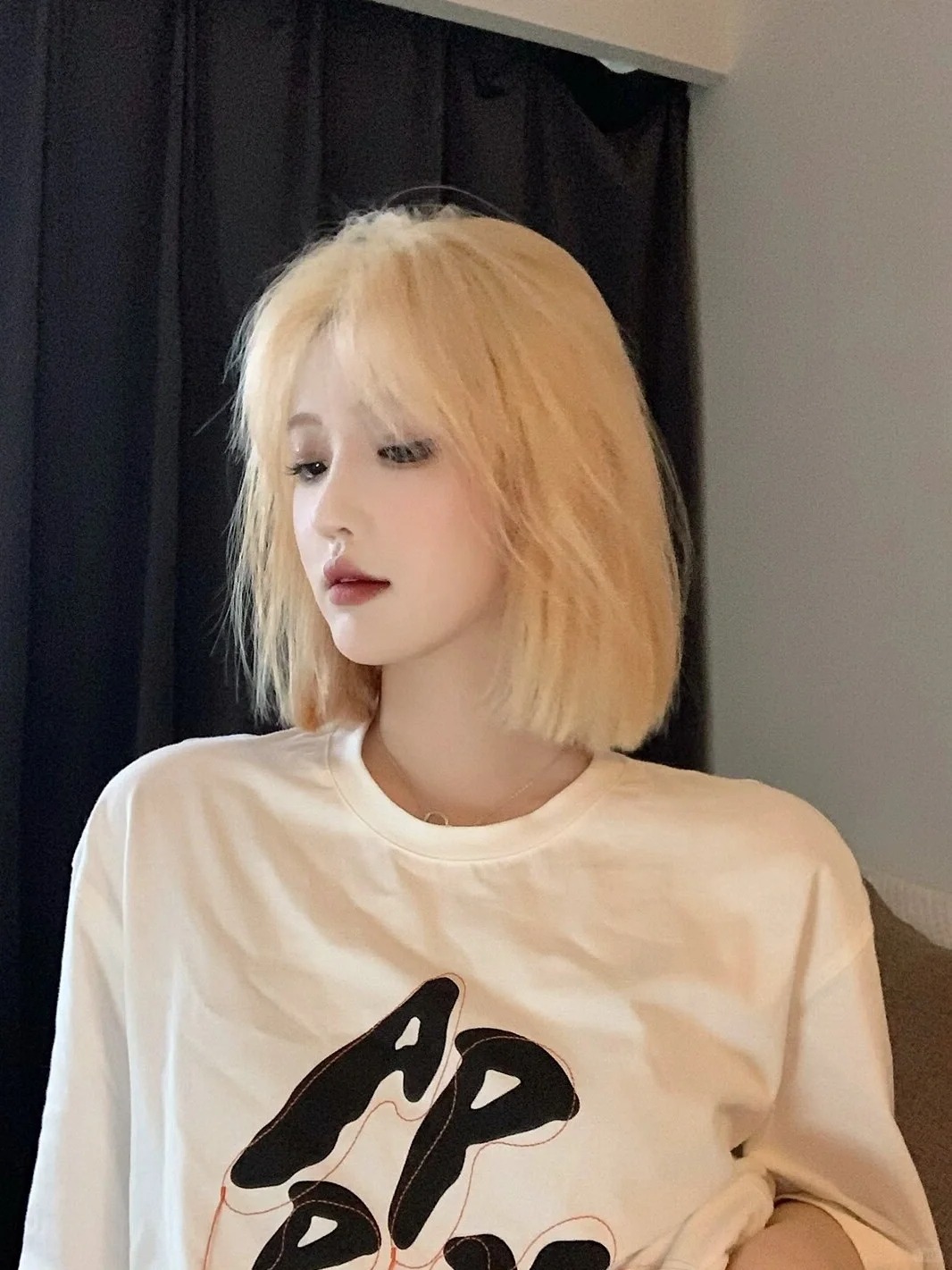 奶茶粉金色
新发色 真香！|||这个发色我是真的很爱
显白第一名 太上照了