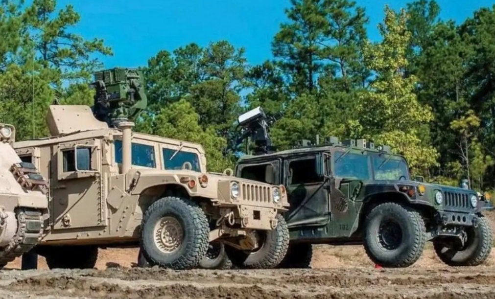 美国将一次援助乌克兰2000辆悍马军车，包括在美国10月16日宣布的那笔4.25