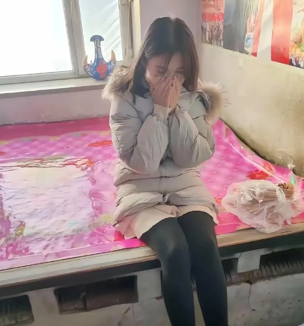 去看望同事，顺便取个暖​
