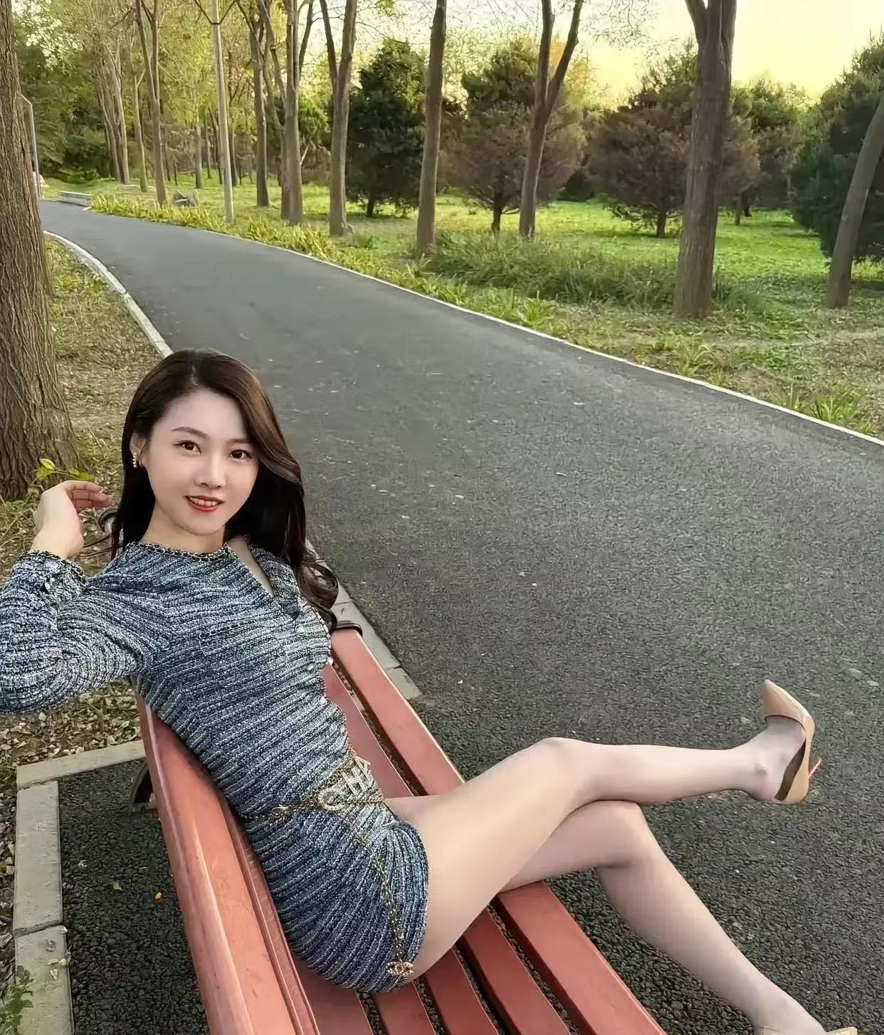 阿姨47岁了一点都看不出来哈哈哈哈哈