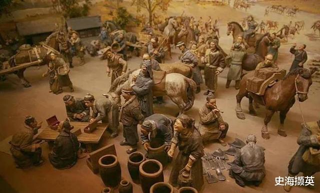 清朝随着对边疆统治的稳定逐步停止官方茶马贸易, 但商茶并未中断