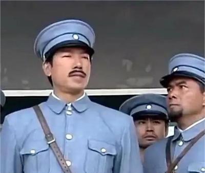 1933年冬，孙殿英野心勃勃， 试图率六万人马西进控制西北。阎锡山让赵承绥带人给