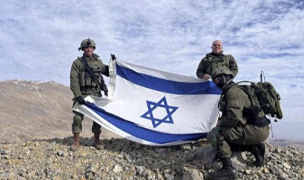 国旗在叙升起，以军冲向大马士革，最终赢家诞生，叙武装求助中国