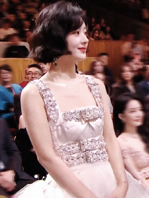 不知道有些人一直造谣一些子虚乌有的事情去否定别人的努力是什么心理？
不管是从口碑