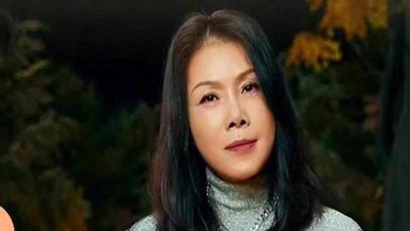 田震：不后悔和那英闹掰，我和她不熟，23年后，二人差距一目了然