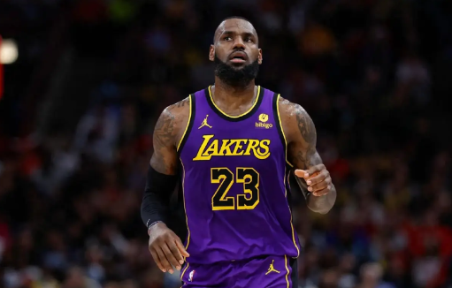 虽然湖人巨星勒布朗-詹姆斯被誉为NBA历史上最伟大的球员之一，但是据一项数据统计