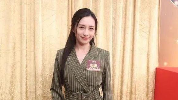TVB花旦35岁生日自爆身体出问题，发长文感慨：很多事控制不了