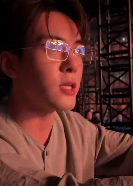 曾舜晞看周杰伦演唱会