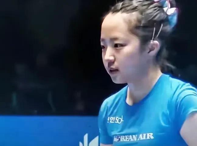让人担心的事情还是来了，韩国女乒一姐申裕斌在今年亚洲杯的表现一般，小组赛第二场是