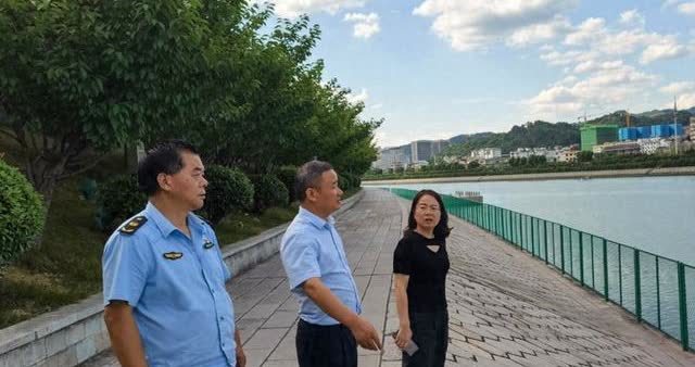 红网时刻新闻7月23日讯（ 张治）7月23日，张家界市生态环境局党组书记、局长许
