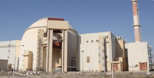 Ynet写道,以色列军方和政治家目前正在讨论的对伊朗空袭的回应选项之一是破坏伊朗